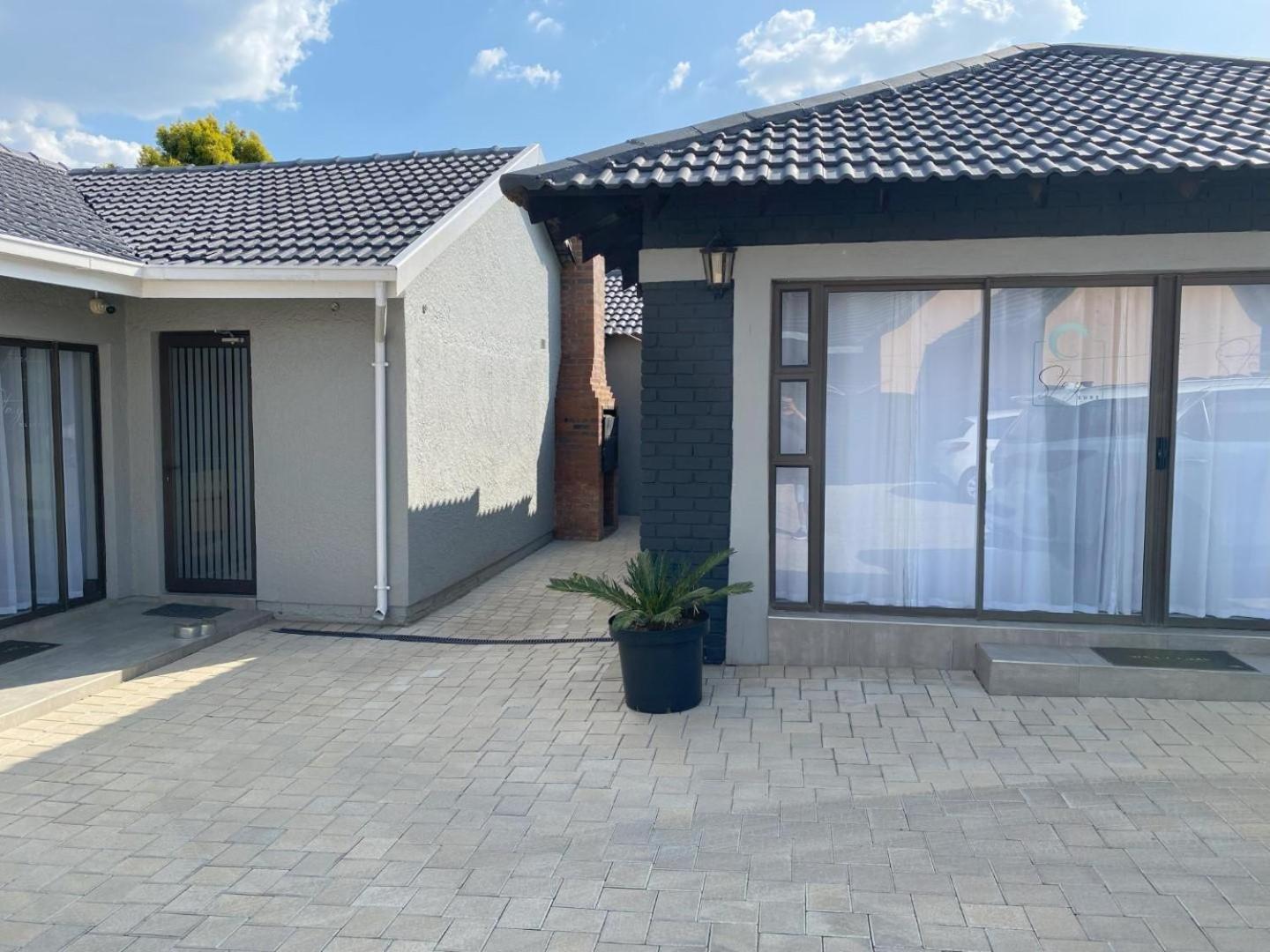 Staysure Guesthouse Alberton Esterno foto