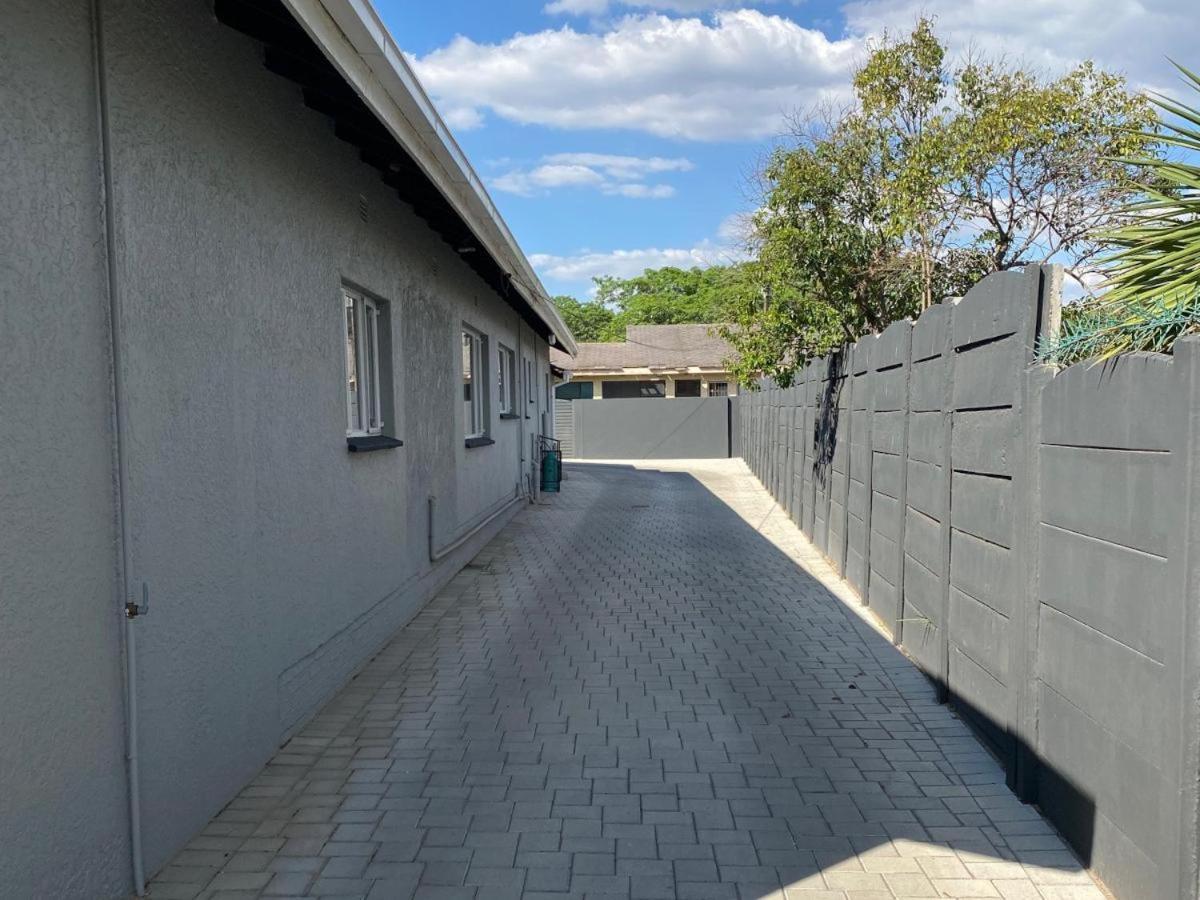 Staysure Guesthouse Alberton Esterno foto